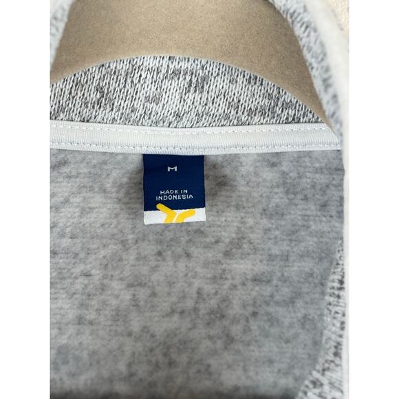 NWT Old Navy Activewear Gray Zip Up Jacket Size Medium NWT - Picture 4 of 8